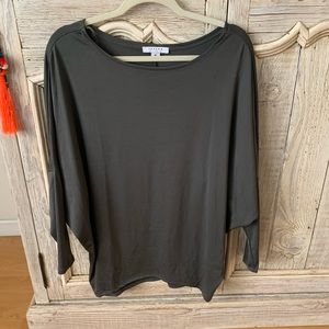 Gray mullet blouse